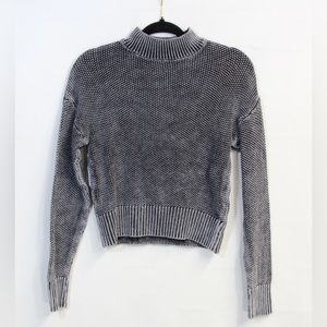 Forever 21 Gray Black Mock Neck Long Sleeve Crop Sweater Size Small